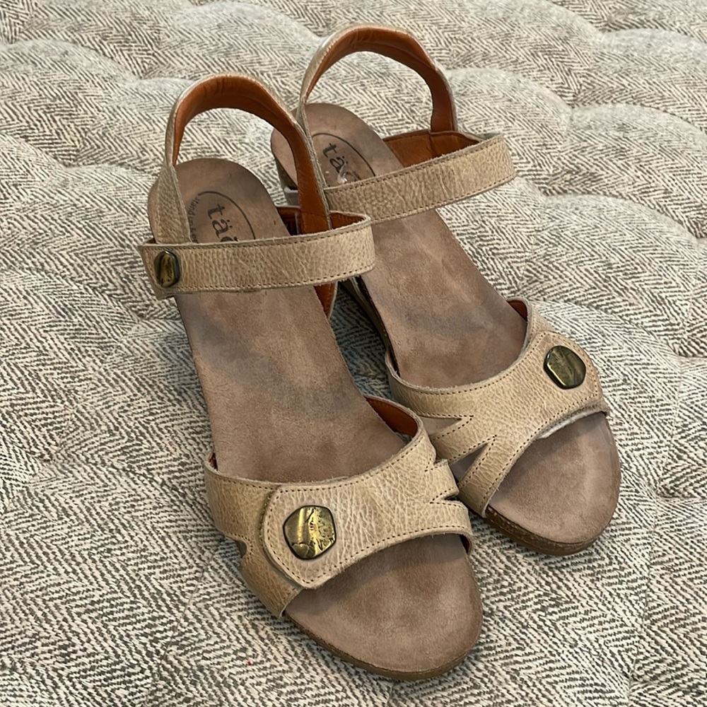 Taos leather sandals size EU 41
